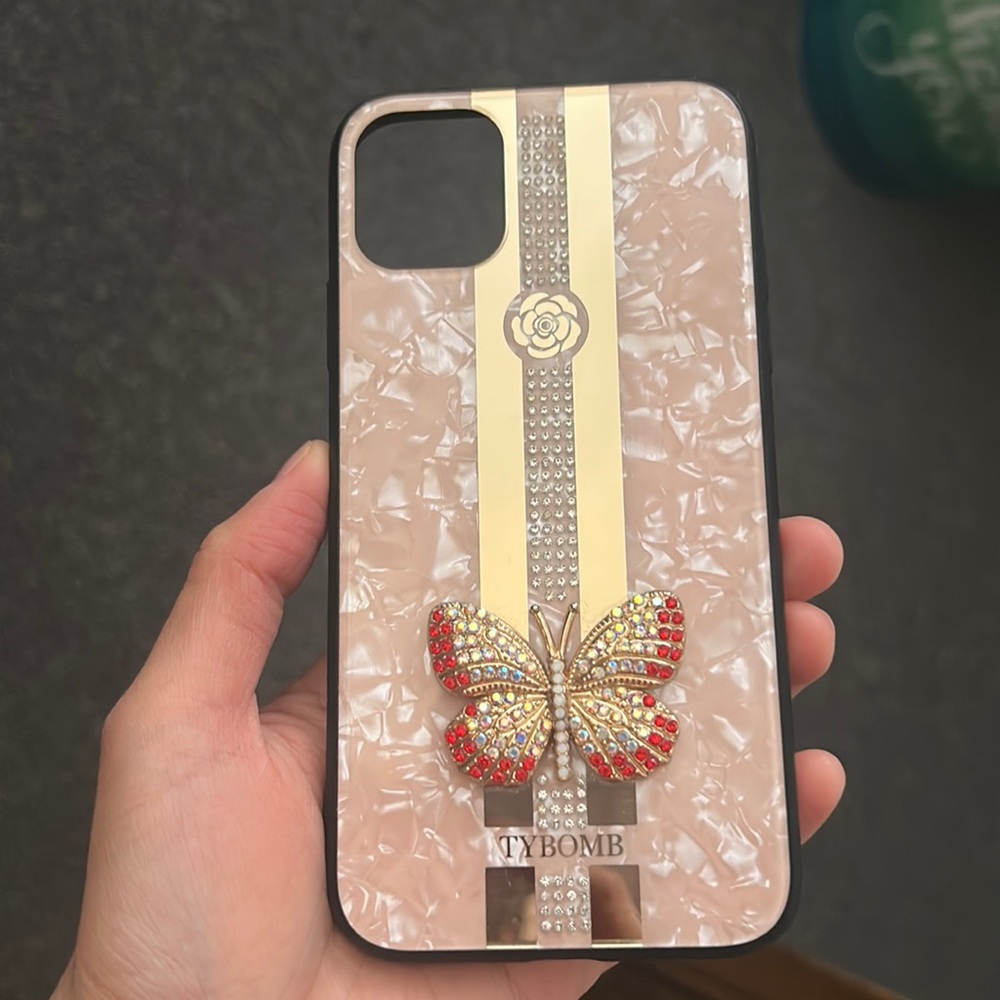 Butterfly iPhone 11 case